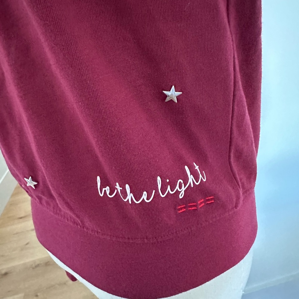 $82 NWOT Peace love world Star studded embroidered Hoodie! Small - Picture 10 of 11